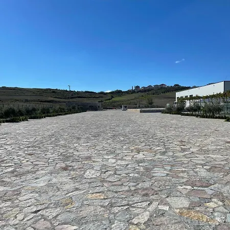 Kronos Hotel